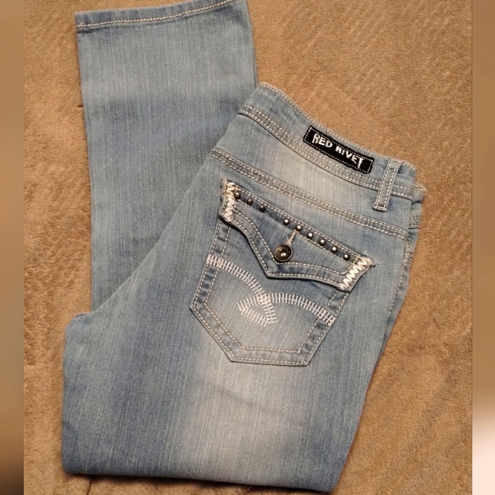 Red Rivet Light blue size 9 Capris